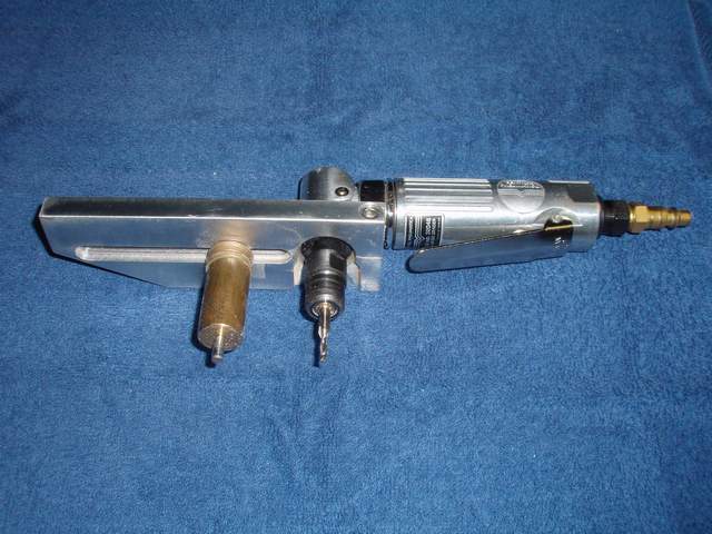 Hole cutter tool used in machining or metal fabrication.