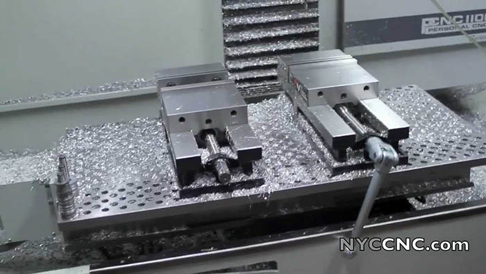 Tosa modular vise system on milling machine