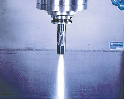 High-pressure through spindle coolant system with cylindrical nozzle.