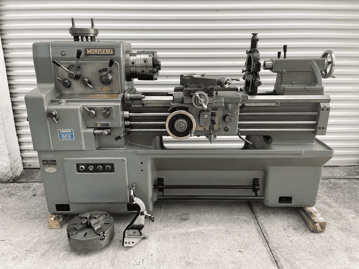 Vintage Moriseki lathe with prominent MORISEKI label on control panel.